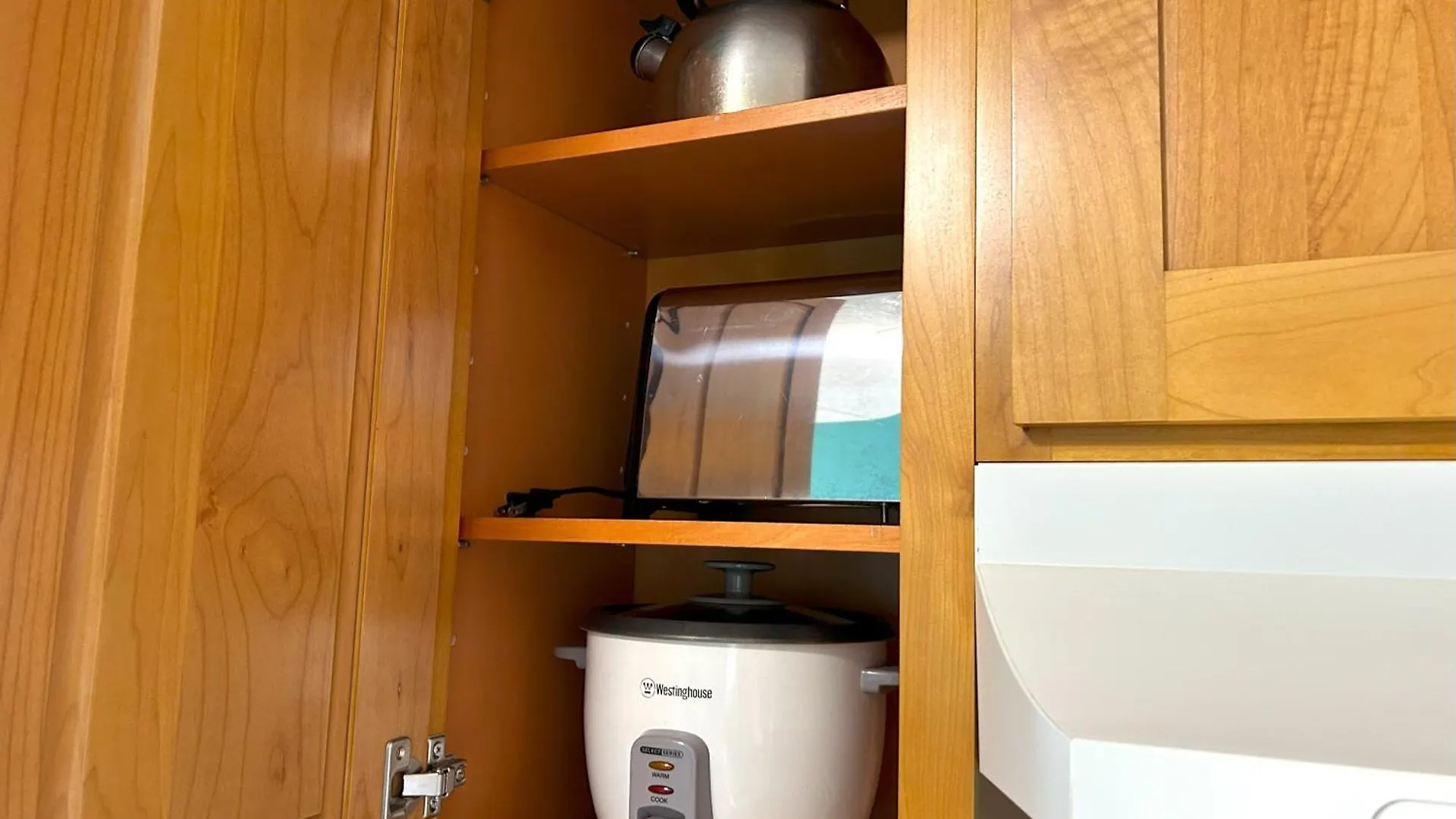 Royal Kuhio 1702 - Spacious Studio With Stunning Mountain City Views In The Heart Of Waikiki! Honolulu 0*,