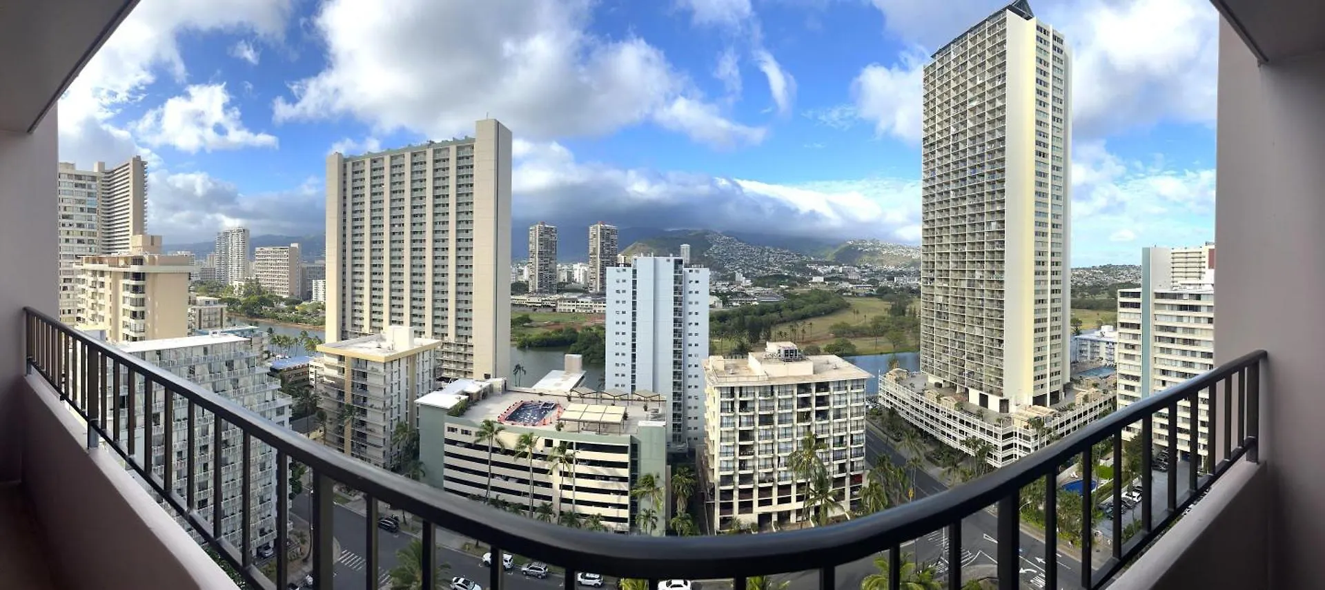 Royal Kuhio 1702 - Spacious Studio With Stunning Mountain City Views In The Heart Of Waikiki! Honolulu Ferienhaus