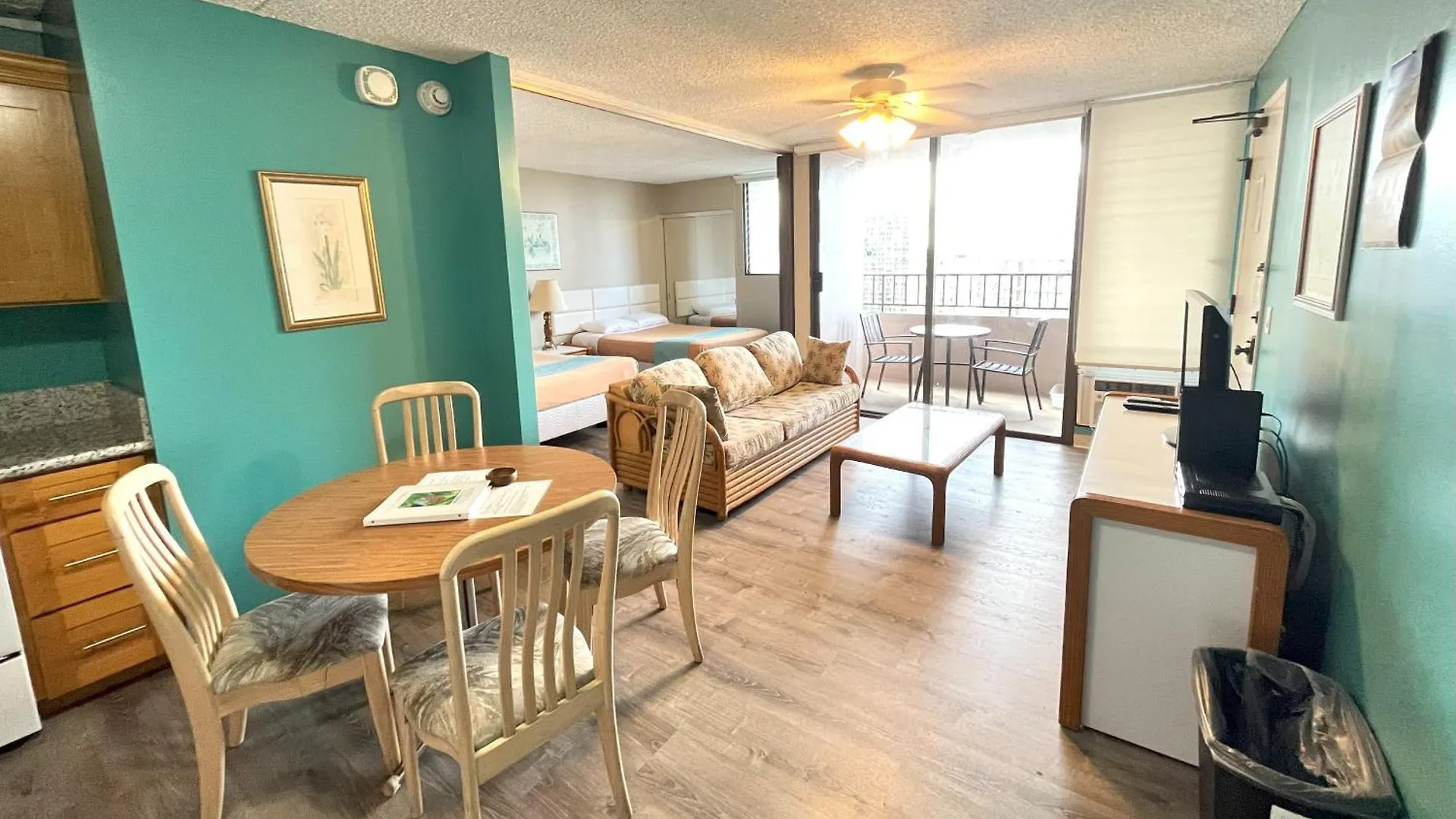 Ferienhaus Royal Kuhio 1702 - Spacious Studio With Stunning Mountain City Views In The Heart Of Waikiki! Honolulu