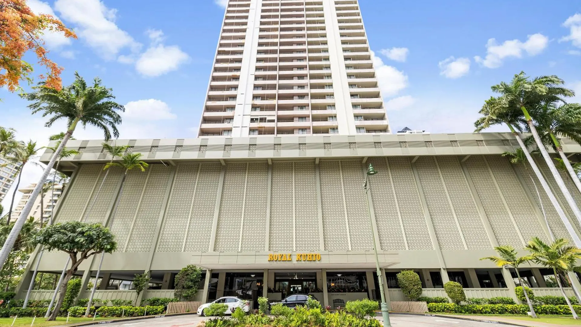 Royal Kuhio 1702 - Spacious Studio With Stunning Mountain City Views In The Heart Of Waikiki! Honolulu 0*,  USA